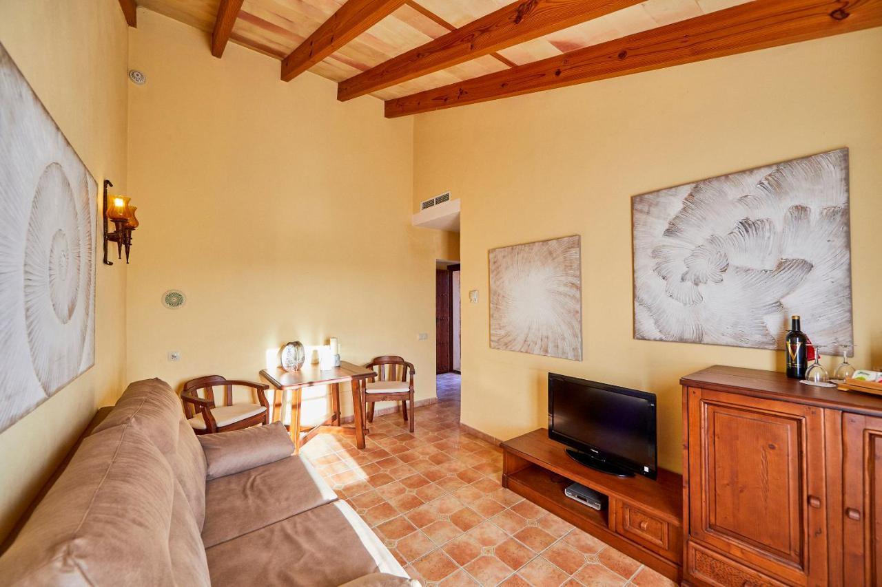 Agroturismo Es Quatre Cantons บินิสซาเล็ม ภายนอก รูปภาพ